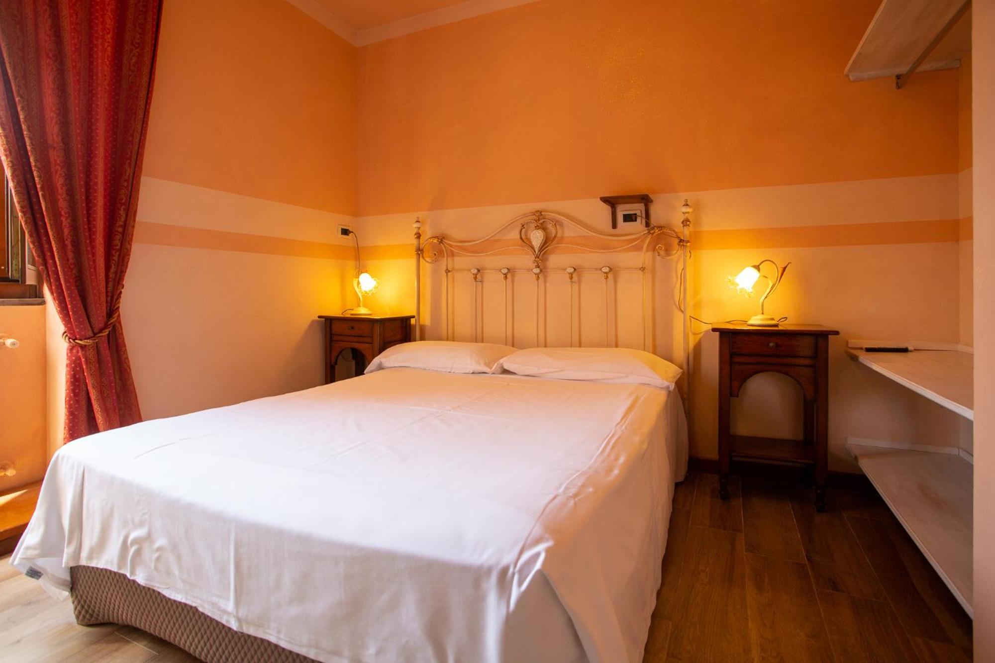 Residence Villa Il Casale - Appartamenti Wellness E Piscina Riscaldata Tovo San Giacomo Bagian luar foto