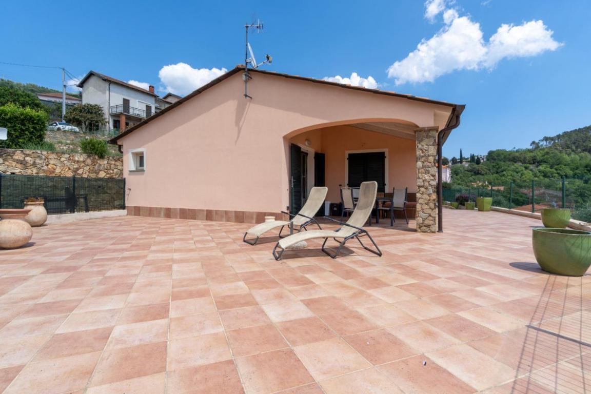 Residence Villa Il Casale - Appartamenti Wellness E Piscina Riscaldata Tovo San Giacomo Bagian luar foto