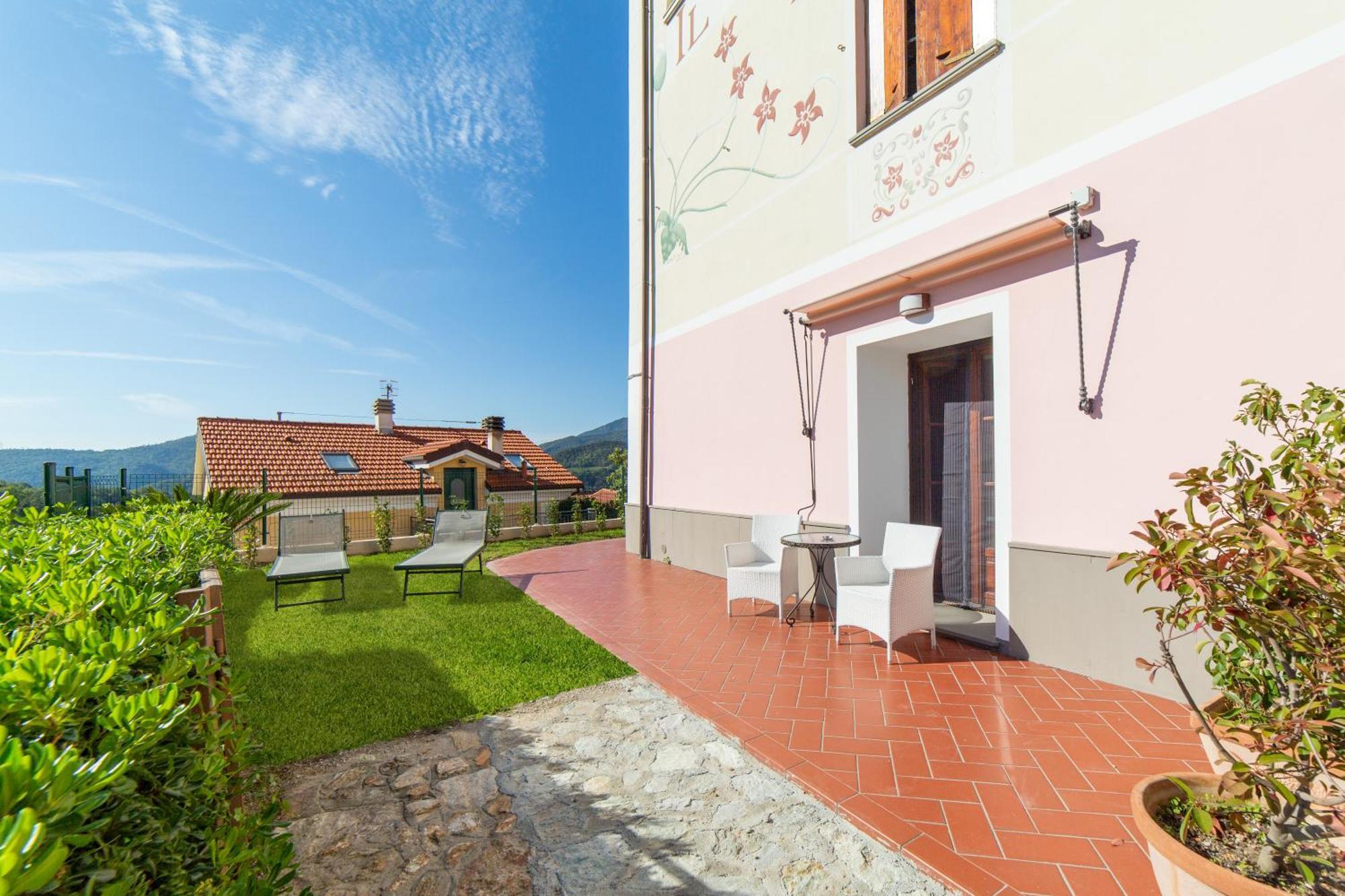 Residence Villa Il Casale - Appartamenti Wellness E Piscina Riscaldata Tovo San Giacomo Bagian luar foto